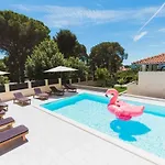 Luxury With A Swimming Pool - Diklo, - 22230 * ザダル