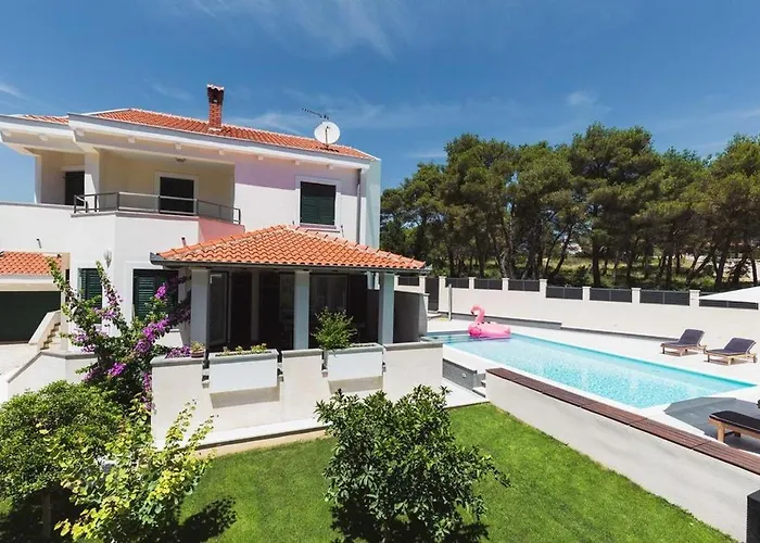 Luxury With A Swimming Pool - Diklo, - 22230 Zadar