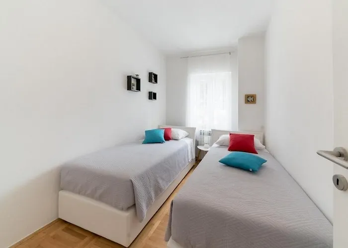 Luxury With A Swimming Pool - Diklo, - 22230 Vila Zadar